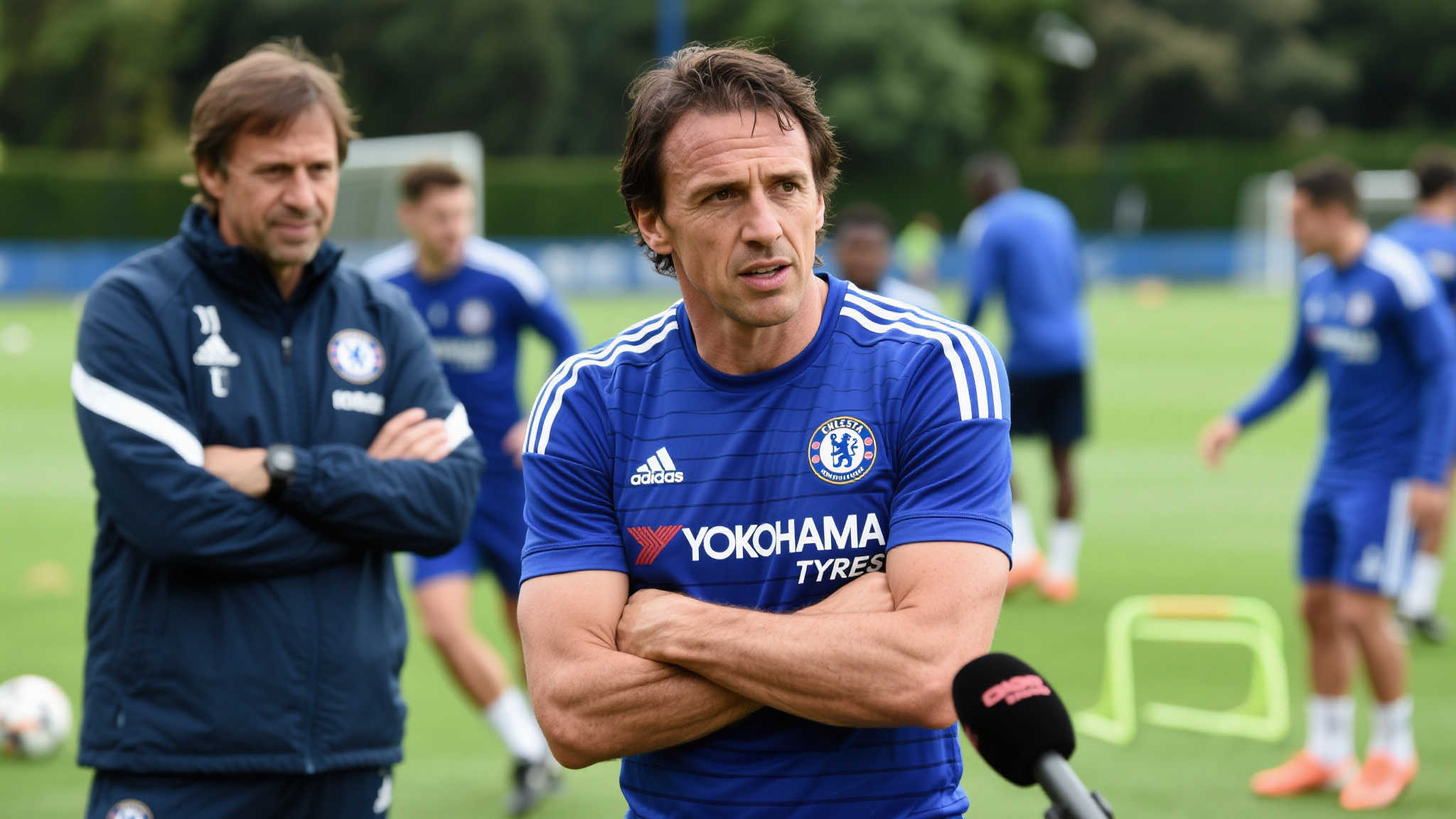 当一个拥有多年经验且深受队友信赖的资深球员，比如约